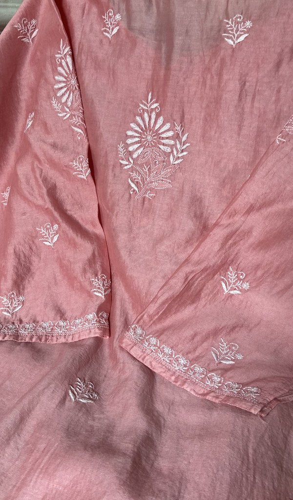 border and hem of the dupatta