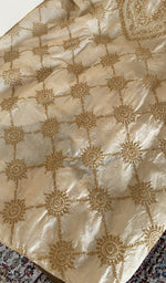 Beige tussar silk kurta, close view of the embroidery