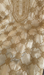 Fine do taar chikankari with geometrical design on the beige tussar silk