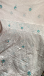 Dupatta border detail