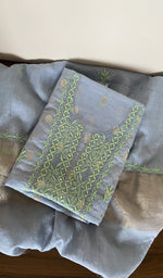 Gala and neckline of the grey kurta
