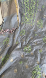 Close look at the fine contrast chikankari