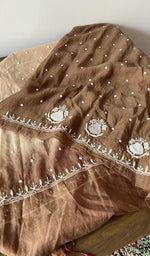Load image into Gallery viewer, Close up of the thread work