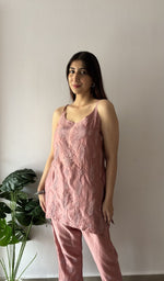 Sleeve and hem detail