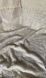 Gala and neckline, fine jaaldar chikankari with haath ki jaali
