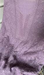 Load image into Gallery viewer, close view of the hand embroidery, lilac pure mul chanderi