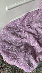 将图像加载到图库查看器中， Gala and front panel worked in do taar and teen taar chikankari