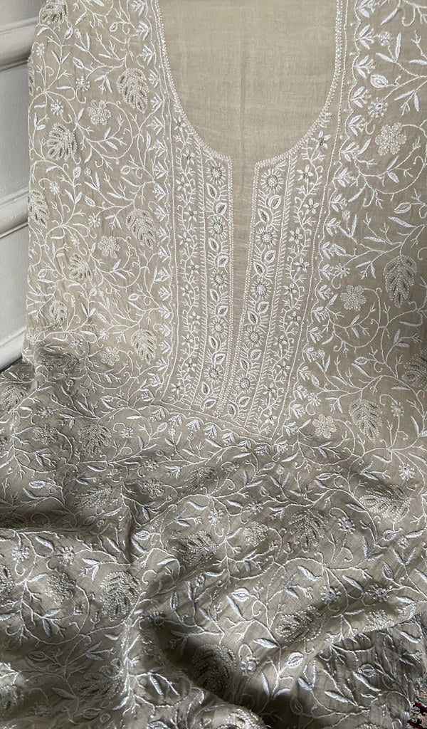 close view of the hand embroidery, ivory pure mul chanderi