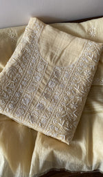 The folded set again, gala and placket in view