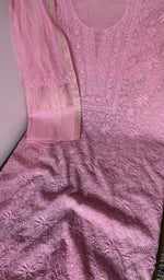 Dupatta laid over the kurta, pure mul chanderi