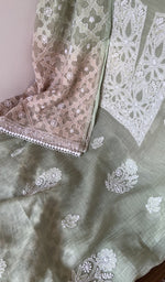 Haath ki jaali worked into the kurta