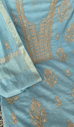Do taar and teen taar chikankari on the sky blue kurta