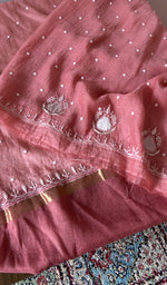 Load image into Gallery viewer, Close up of the thread work