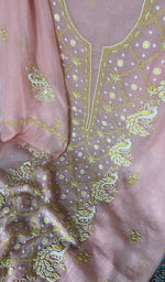 Pink pure mul chanderi dupatta with scattered motifs