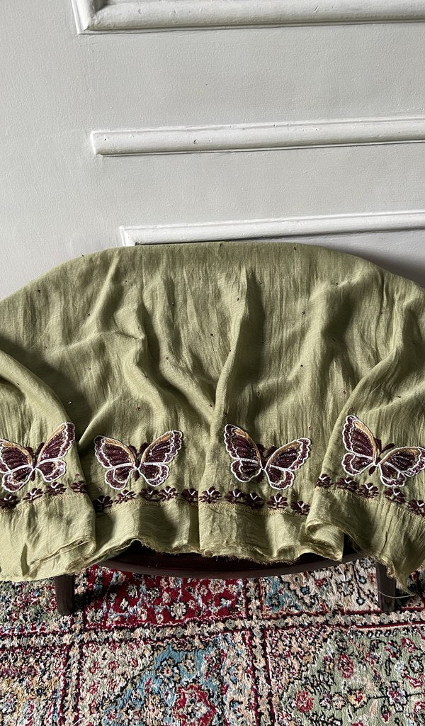 Kurta piece and dupatta laid out