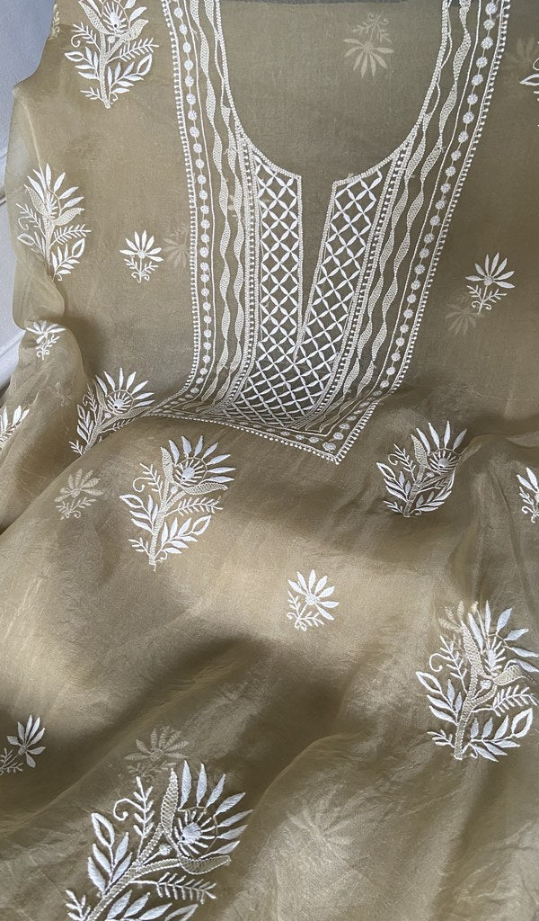 folded stack, kurta with the dupatta