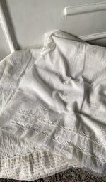 Load image into Gallery viewer, Kurta piece folded over the bottom