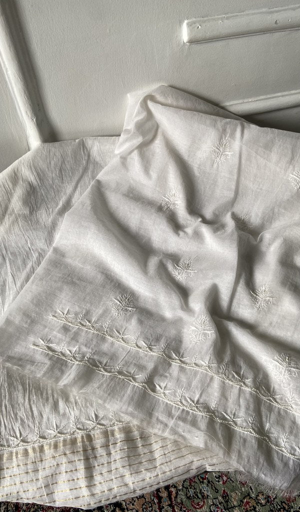 Kurta piece folded over the bottom