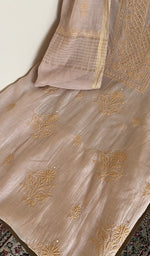 Beige mul chanderi kurta, close view of the embroidery