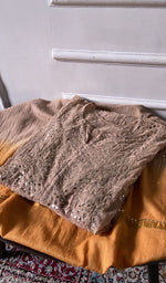 Load image into Gallery viewer, Close up of the thread work