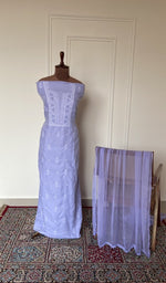 Lavender cotton set on the mannequin with its dupatta