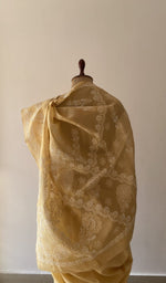 Full drape from the side
