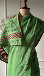 Load image into Gallery viewer, Border detail on the green cotton voile saree