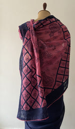 Full drape from the side