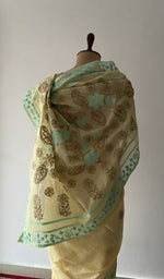 Close up of the thread work