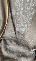 Hand jaali worked open across the panel
