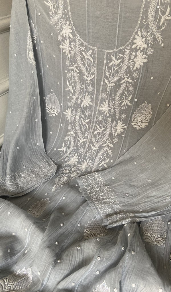 close view of the hand embroidery, silver grey pure mul chanderi