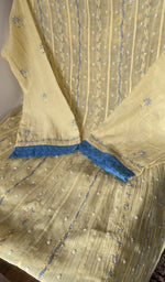 Dupatta laid over the kurta, pure mul chanderi