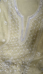 Load image into Gallery viewer, close view of the hand embroidery, pale yellow pure mul chanderi