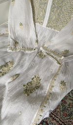 Load image into Gallery viewer, fine chikankari across the kurta