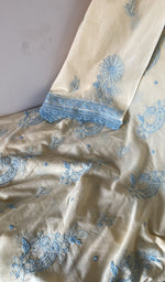 Kurta front laid out with the dupatta over it