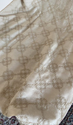 Ivory eri silk kurta, close view of the embroidery
