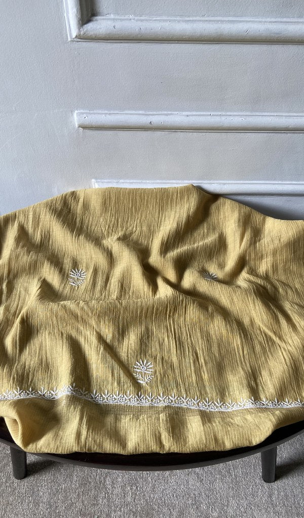 Kurta piece and dupatta laid out