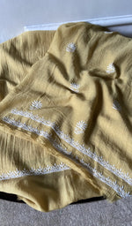 Load image into Gallery viewer, Close up of the thread work