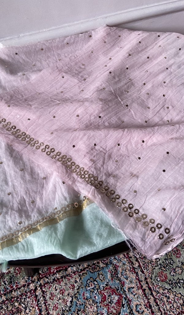 Close up of the thread work