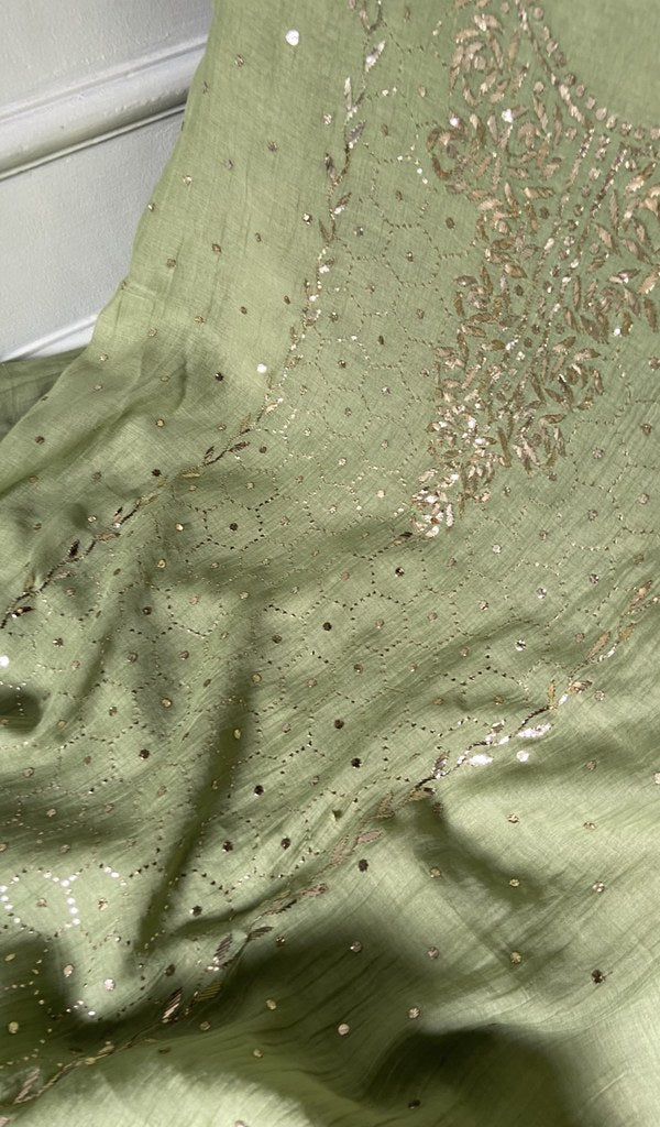 Gala of the pistachio kurta piece, worked in fine chikankari