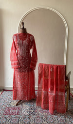 Red mul chanderi set on the mannequin with its dupatta