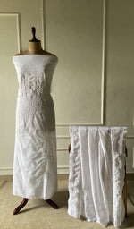 The set on the mannequin with its dupatta beside it