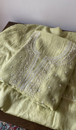 Load image into Gallery viewer, The set folded, kurta over dupatta