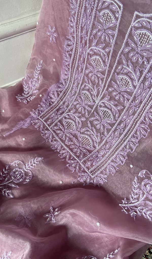 Gala of the dusty pink kurta piece, worked in fine chikankari