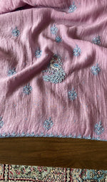 Hem and border of the pink dupatta