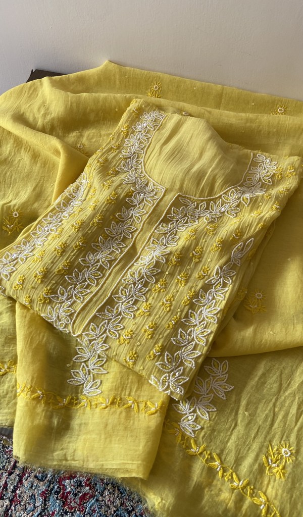 Close up of the thread work