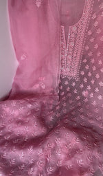 Kurta front laid out with the dupatta over it