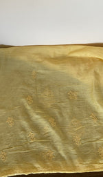 Kurta and dupatta laid out together