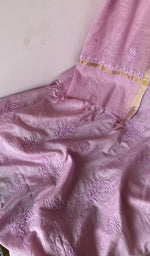 Kurta front laid out with the dupatta over it