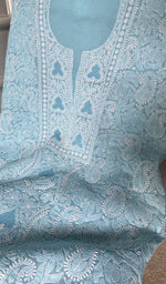 thread detail on the kurta piece
